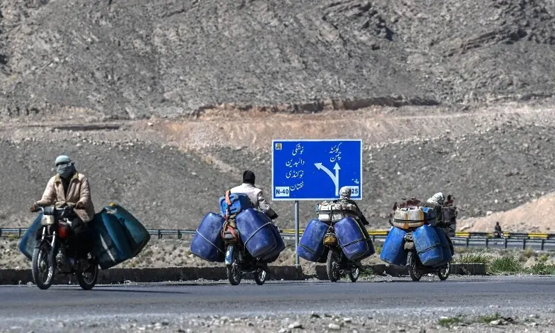 Hub District in Balochistan Officially Fixes Iranian Petrol Price at Rs. 250 Per Litre