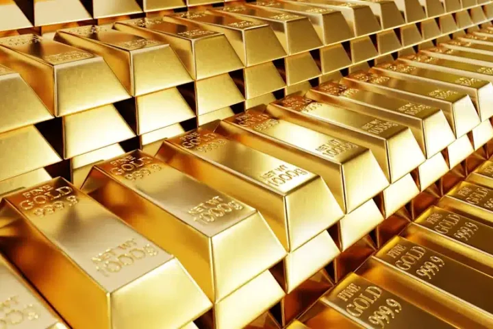 Sharp Drop: Gold Price Down Rs. 6,800 Per Tola, Now at Rs. 470,362