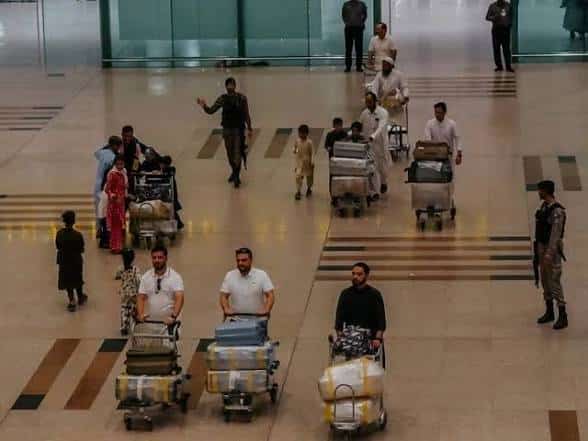 More Than 164,000 Pakistanis Deported From Gulf Countries in 5 Years