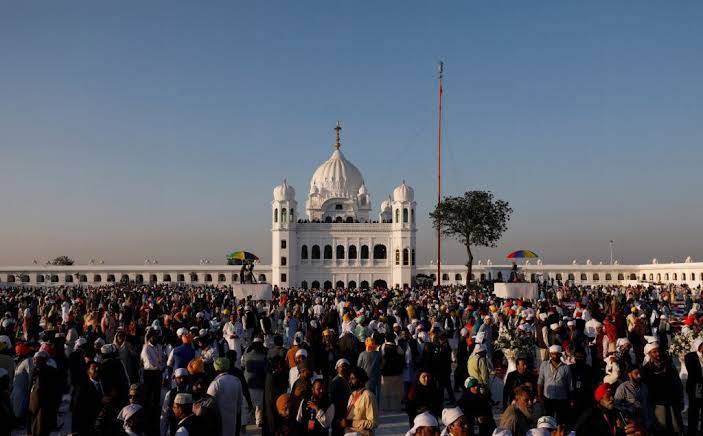 Pakistan Welcomes 737 Sikh Pilgrims From India for 10-Day Religious Celebrations